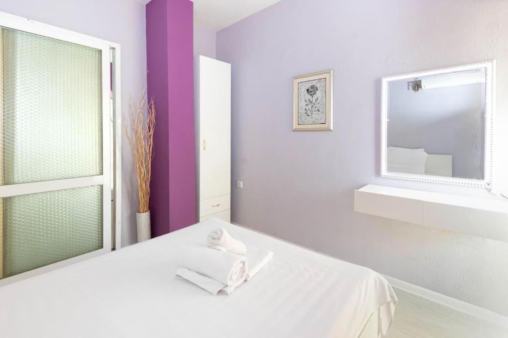 Sunny 2-Bedroom Maisonette Varna & Parking エクステリア 写真